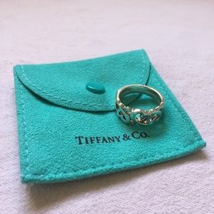 Tiffany & Co Paloma Picasso Loving Heart Ring